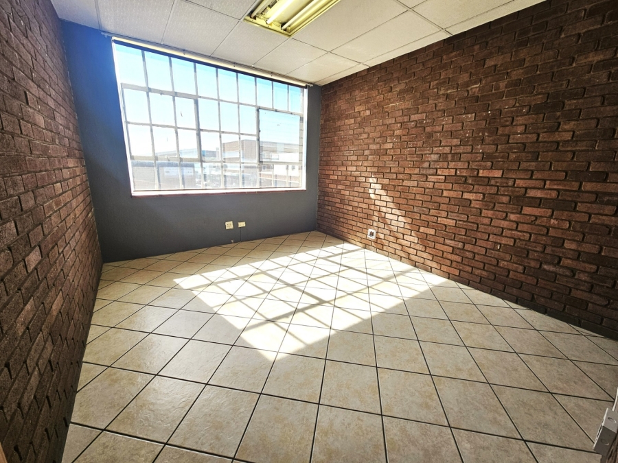 To Let Commercial Property for Rent in Rustenburg Rural North West